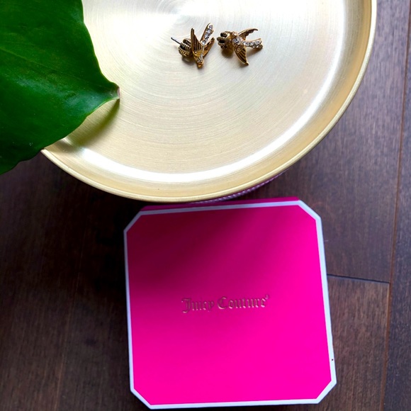 Juicy Couture Gold Pave Crystal Bird Stud Earrings - Picture 1 of 3